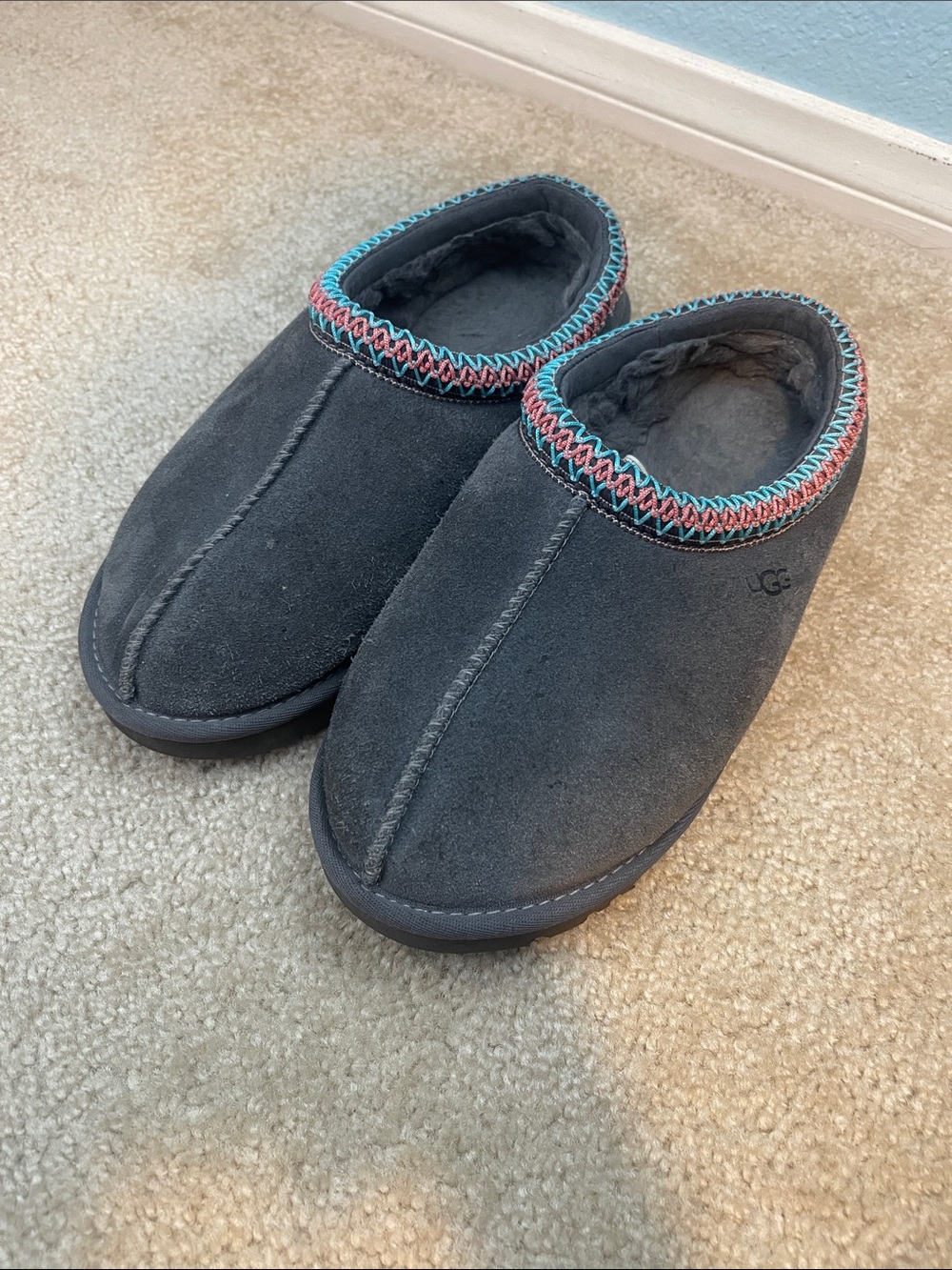 UGG Tasman